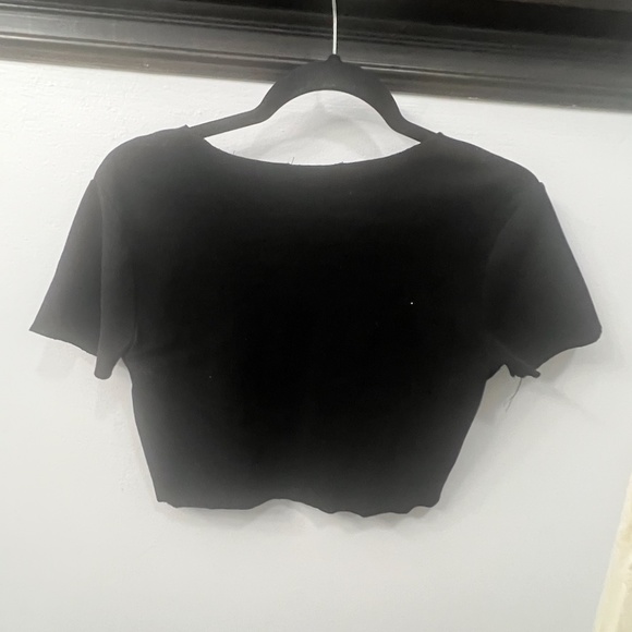 ZARA WOMENS RIBBED SHORT SLEEVE CROP TOP, SIZE LARGE, BLACK - Picture 4 of 5